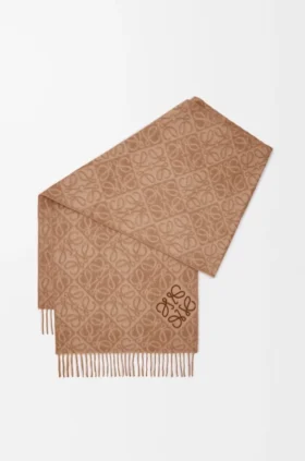 Anagram Scarf in Wool and Cashmere