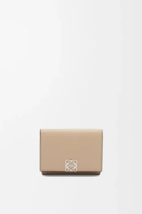 Anagram Trifold Wallet in Pebble Grained Calfskin