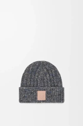 Beanie in Wool and Cashmere Blend