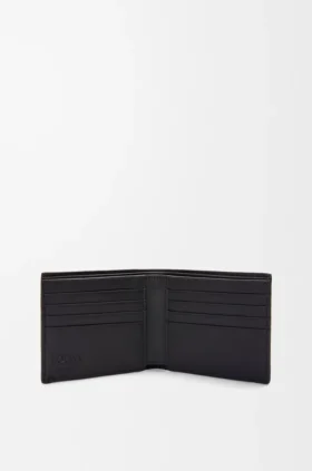 Bifold Wallet in Textured Classic Calfskin