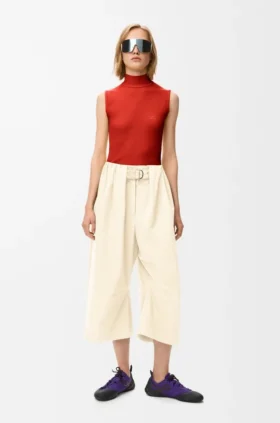 Cropped Belted Trousers in Cotton and Silk Cropped Belted Trousers in Cotton and Silk