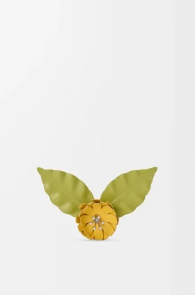 Flower Pin in Calfskin