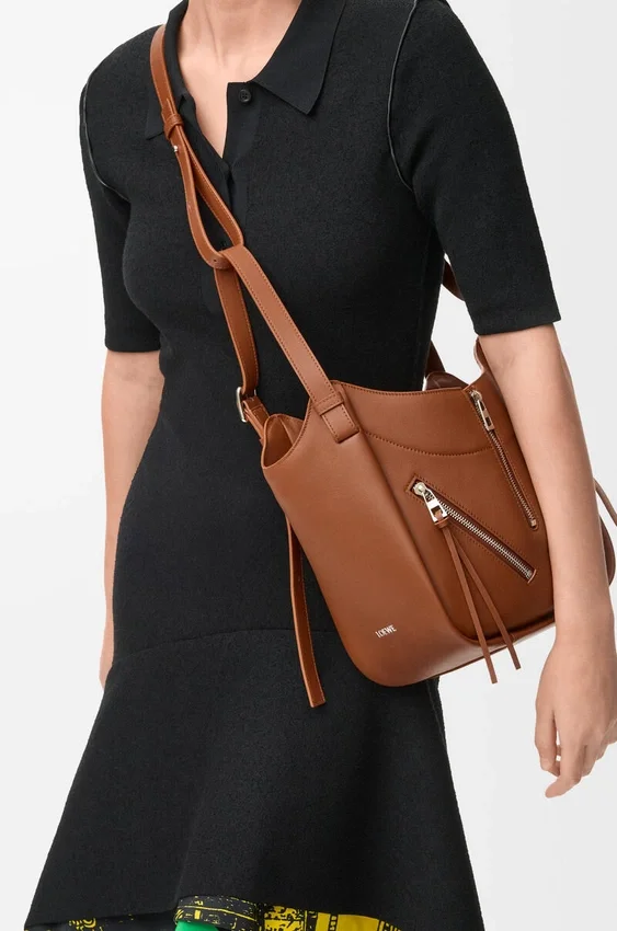 Hammock Flip Bag in Classic Calfskin Hammock Flip Bag in Classic Calfskin