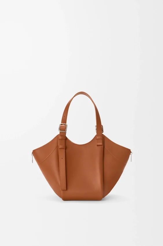 Hammock Flip Bag in Classic Calfskin Hammock Flip Bag in Classic Calfskin