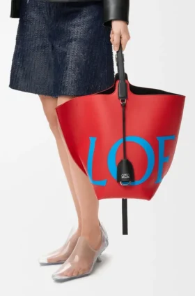 Large Bilbao Bucket Oversized Logo in Smooth Calfskin