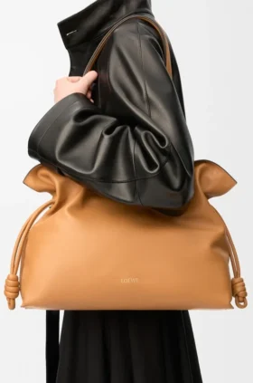 Large Flamenco Clutch in Nappa Calfskin