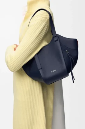 Layered Hammock Flip Bag in Classic Calfskin
