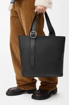Loop Zipped Tote in Supple Grained Calfskin