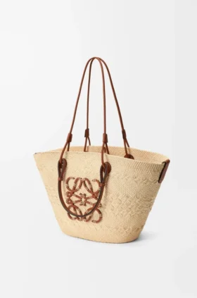 Medium Anagram Basket Bag in Iraca Palm and Calfskin