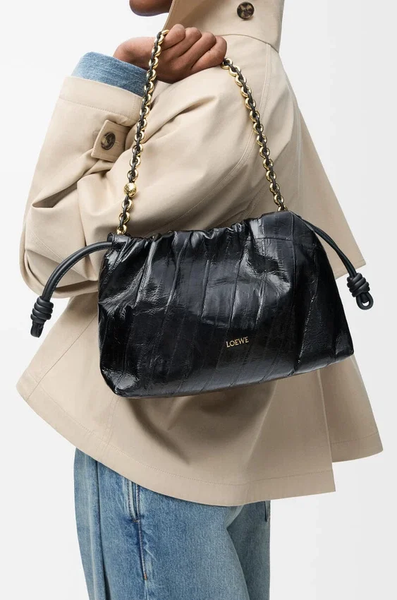 Medium Flamenco Purse in Hagfish Medium Flamenco Purse in Hagfish