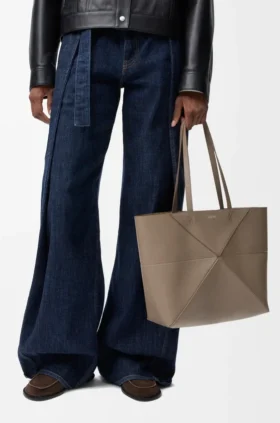 Medium Horizontal Puzzle Fold Tote in Soft Grained Calfskin