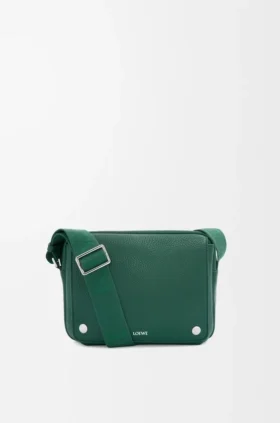 Medium Pebble Messenger Bag in Supple Grained Calfskin