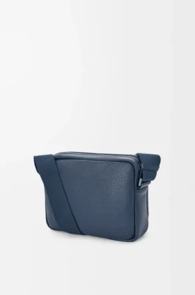 Medium Pebble Messenger Bag in Supple Grained Calfskin