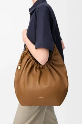 Medium Squeeze Bag in Mellow Nappa Lambskin