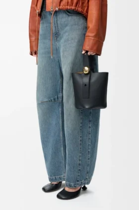 Mini Pebble Bucket in Smooth Calfskin