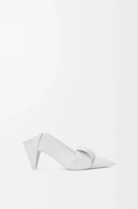 Origami Flap Back Pump in Lambskin