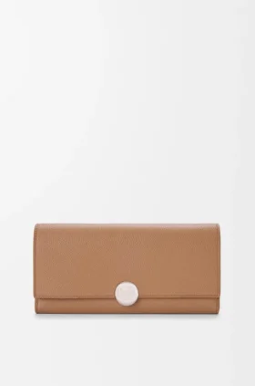 Pebble Continental Wallet in Pebble Grained Calfskin