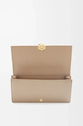 Pebble Continental Wallet in Shiny Nappa Calfskin