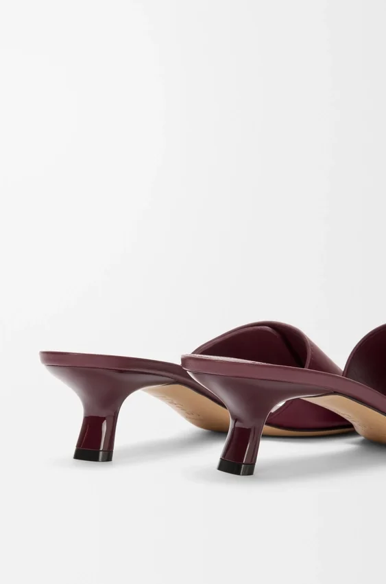 Pebble Slide in Soft Calfskin Pebble Slide in Soft Calfskin