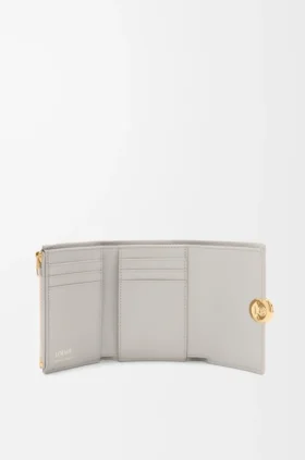 Pebble Small Vertical Wallet in Shiny Nappa Calfskin