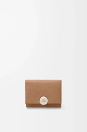 Pebble Trifold Wallet in Pebble Grained Calfskin