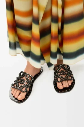 Petal Anagram Slide in Vegetable-Tanned Calfskin and Metallic Studs