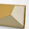 Puzzle Compact Wallet in Classic Calfskin