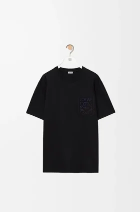 Relaxed Fit T-Shirt in Cotton Relaxed Fit T-Shirt in Cotton