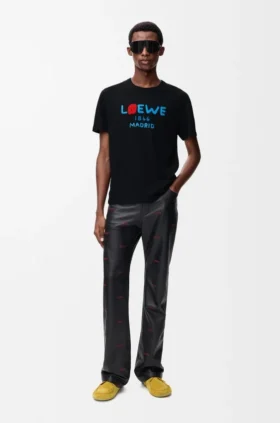 Relaxed Fit T-Shirt in Cotton Relaxed Fit T-Shirt in Cotton