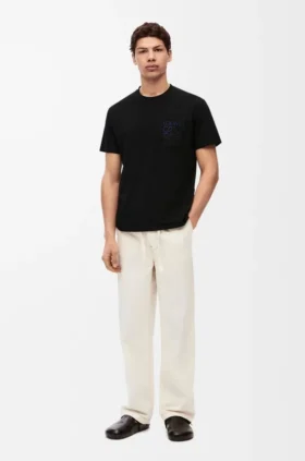 Relaxed Fit T-Shirt in Cotton Relaxed Fit T-Shirt in Cotton