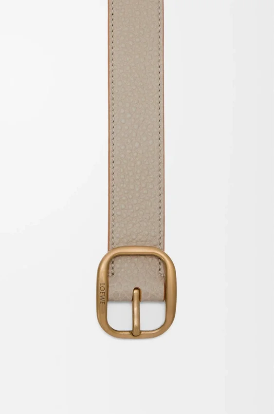 Rounded Soft Belt in Supple Grained Calfskin Rounded Soft Belt in Supple Grained Calfskin