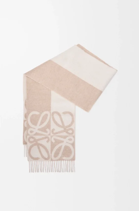 Scarf in Wool and Cashmere Scarf in Wool and Cashmere