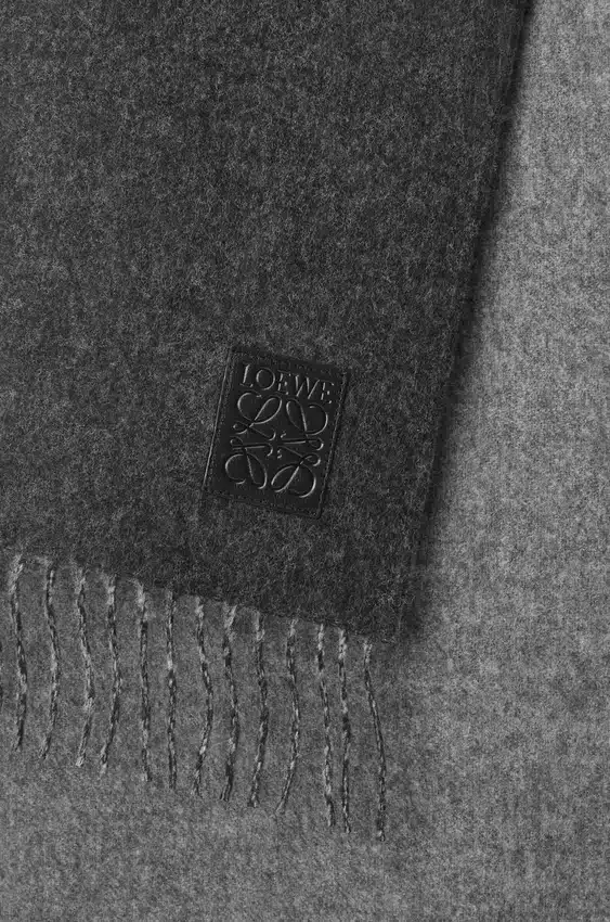 Scarf in Wool and Cashmere Scarf in Wool and Cashmere