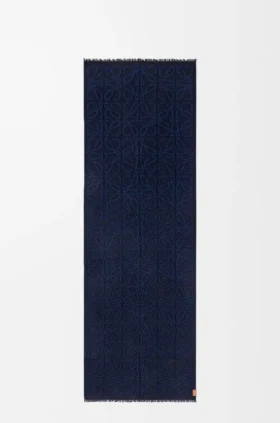 Scarf in Wool, Cotton and Silk Blend
