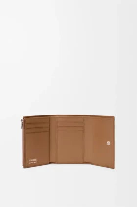 Small Vertical Wallet in Smooth and Grained Calfskin