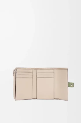 Small Vertical Wallet in Soft Grained Calfskin